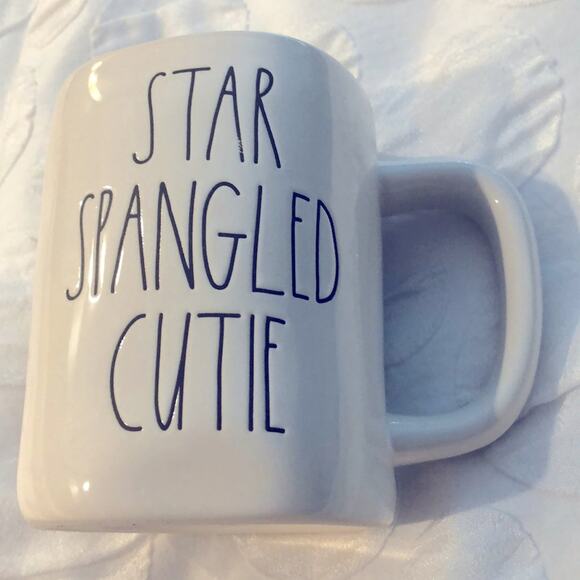 NWOT Rae Dunn Artisan Collection Magenta Star Spangled Cutie Fourth of July Mug - Picture 1 of 4